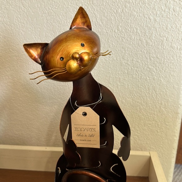BRUBAKER Cat-Shaped Metal Wine Bottle Holder - Handcrafted Tabletop Decor With Greeting Card